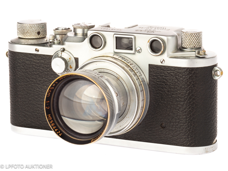 Leica IIIc No.381001 | Auction lpfoto.se