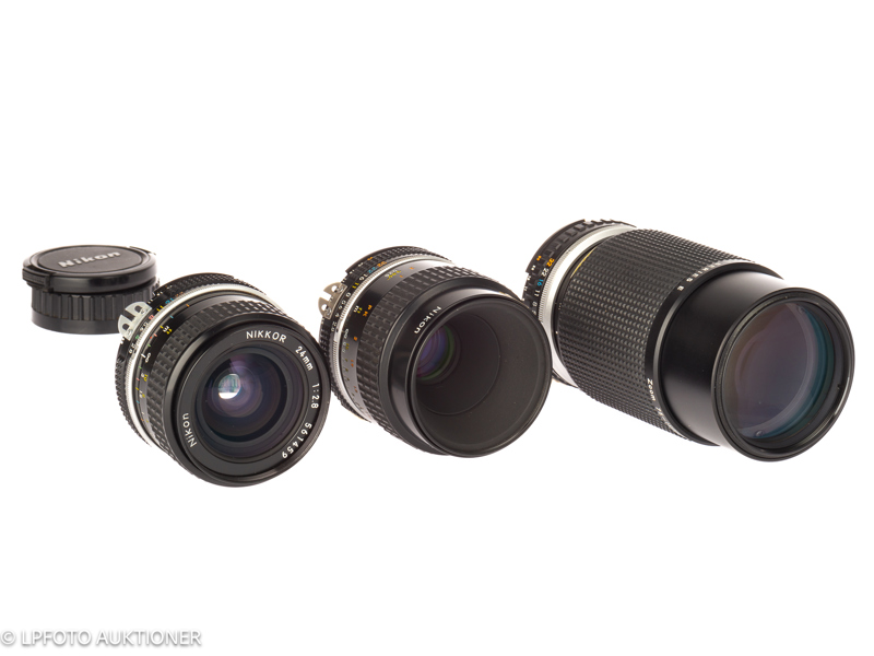 Lot with three Nikon lenses