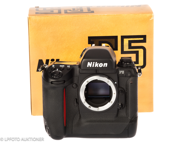 Nikon F5 No.3129505