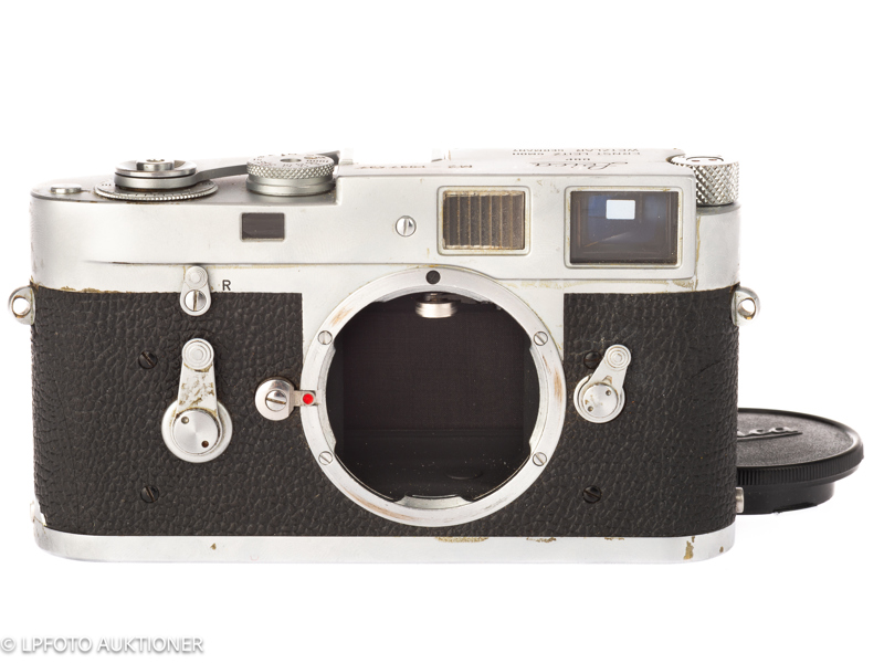 Leica M2 No.1037437