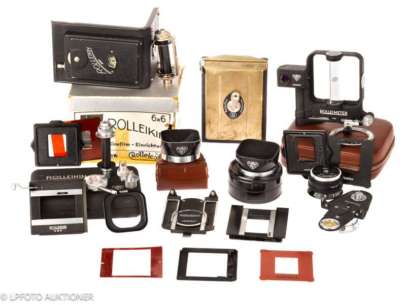 Lot with Rolleiflex accessories