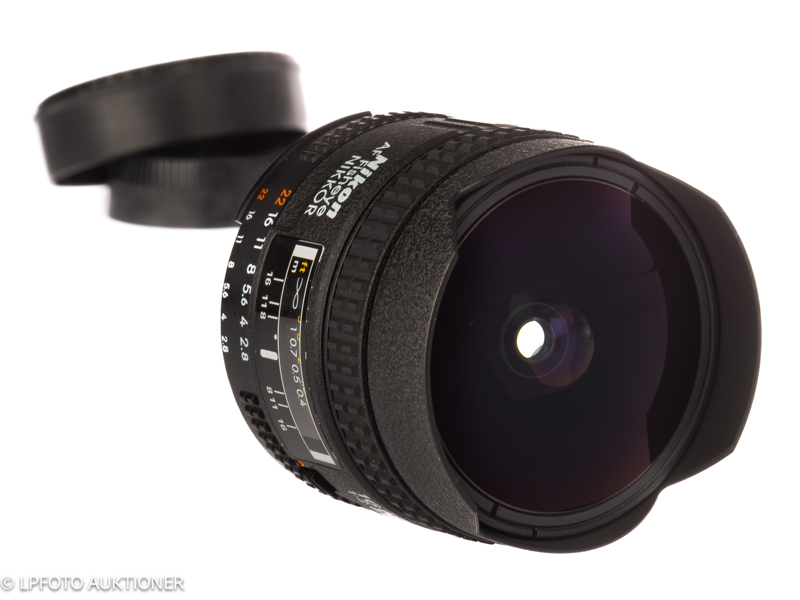 AF Fisheye Nikkor 2.8/16mm D No.300129