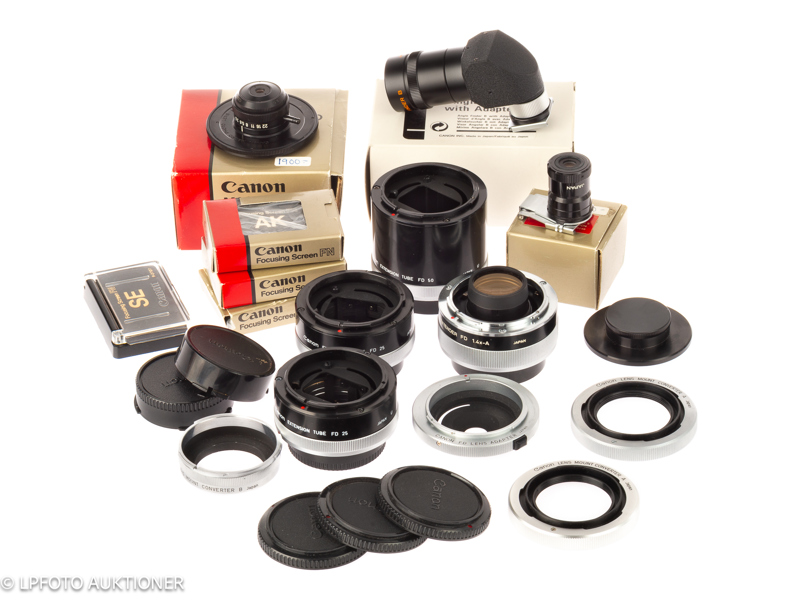 Lot with Canon accessories