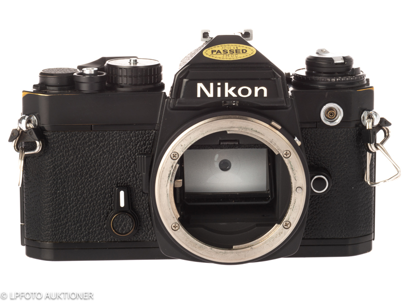 Nikon FE No.3912488