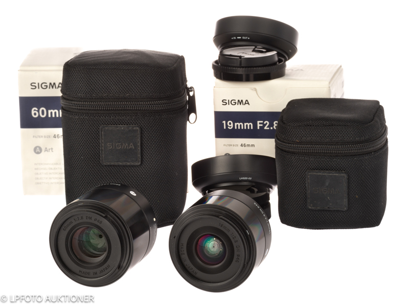 Lot with two Sigma lenses for Sony E