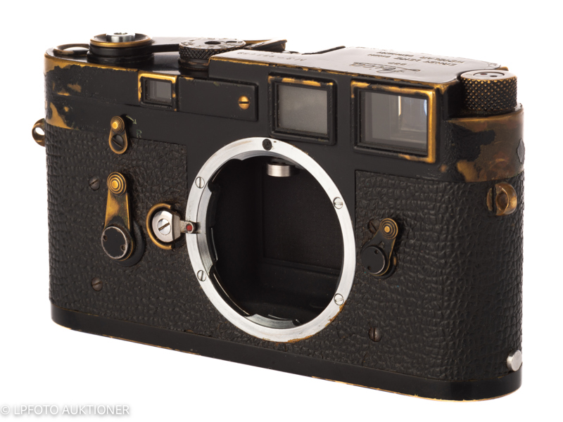 Leica M3 No.993689 | Auction