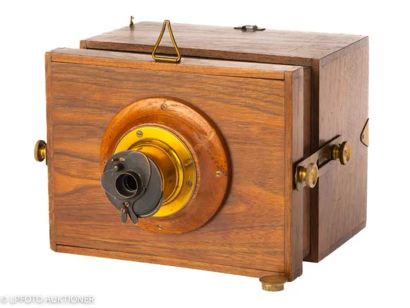 Wooden 5x7 inch sliding box camera