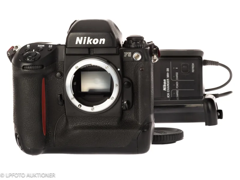 Nikon F5 No.3054349
