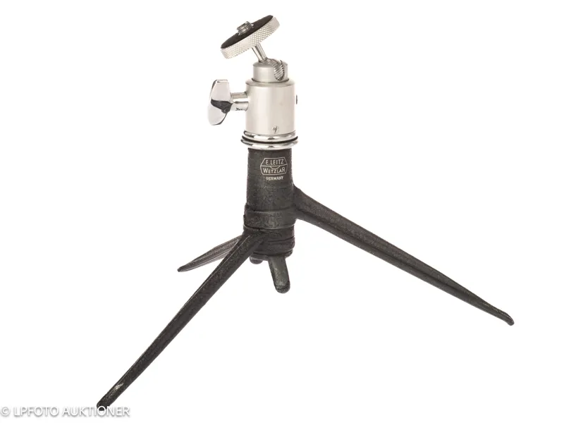 Table tripod and ball head