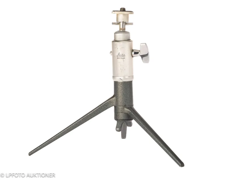 Table tripod and ball head
