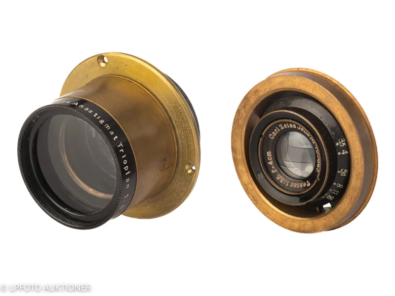 Lot with two brass lenses