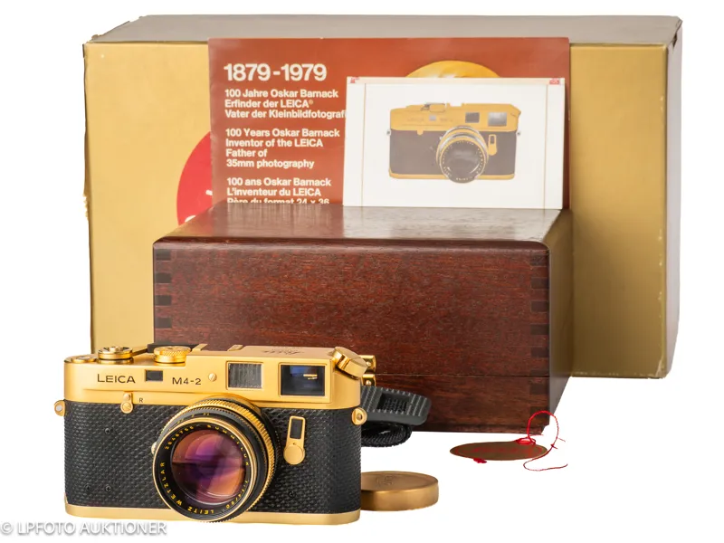 Leica M4-2 Gold No.1527666 "Barnack 1879-1979" No.100-0523