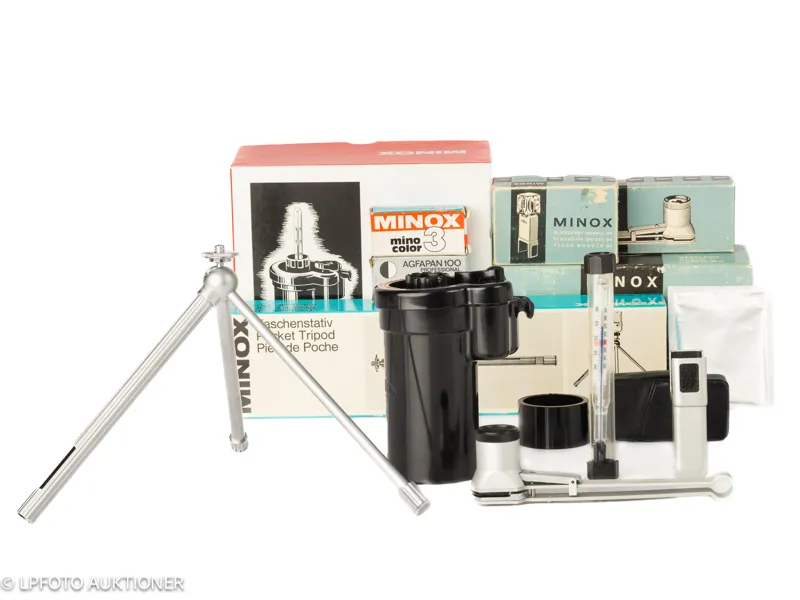 Lot with Minox Accessories
