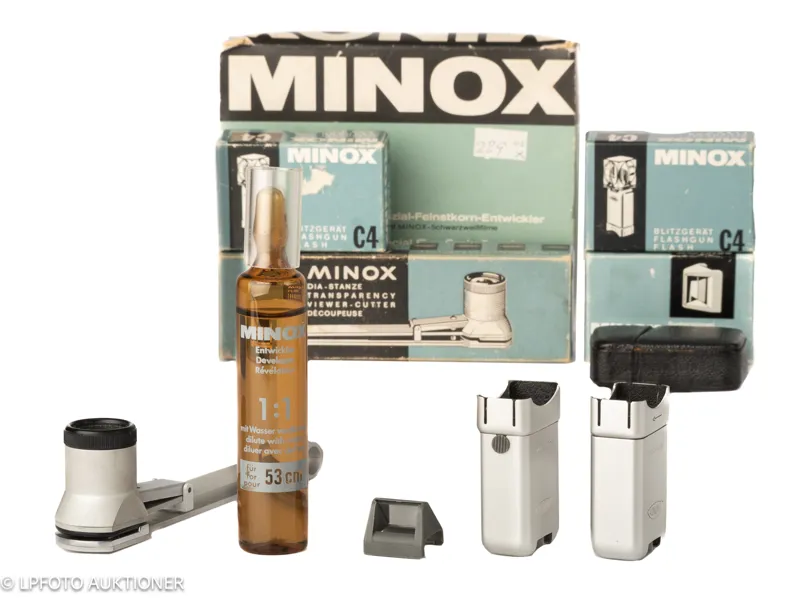 Lot with Minox Accessories