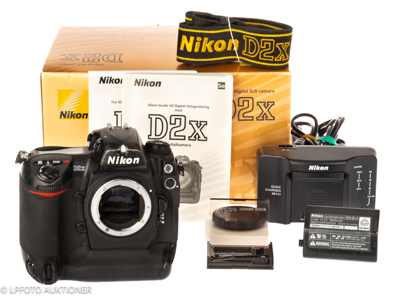 Nikon D2X No.5003484